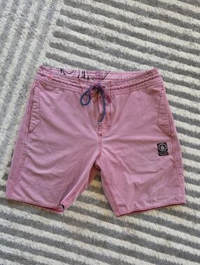 Volcom Men's Dusty Pink Boardshorts